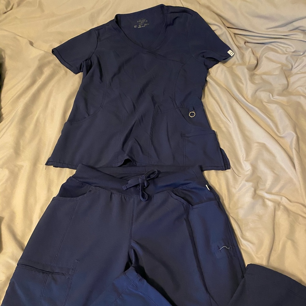 COPY - Cherokee infinity scrubs set size small
